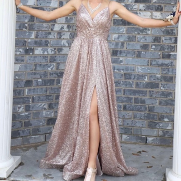 Cinderella Divine prom dress—Size 4 - Picture 1 of 9